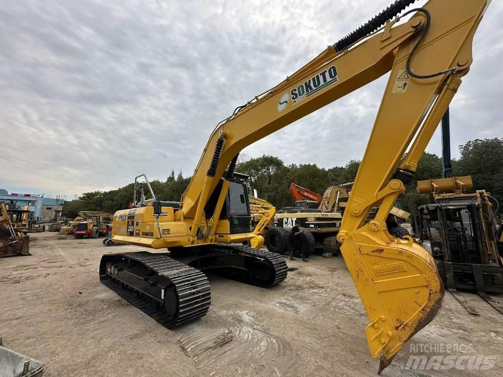 Komatsu PC 240 Paletli ekskavatörler