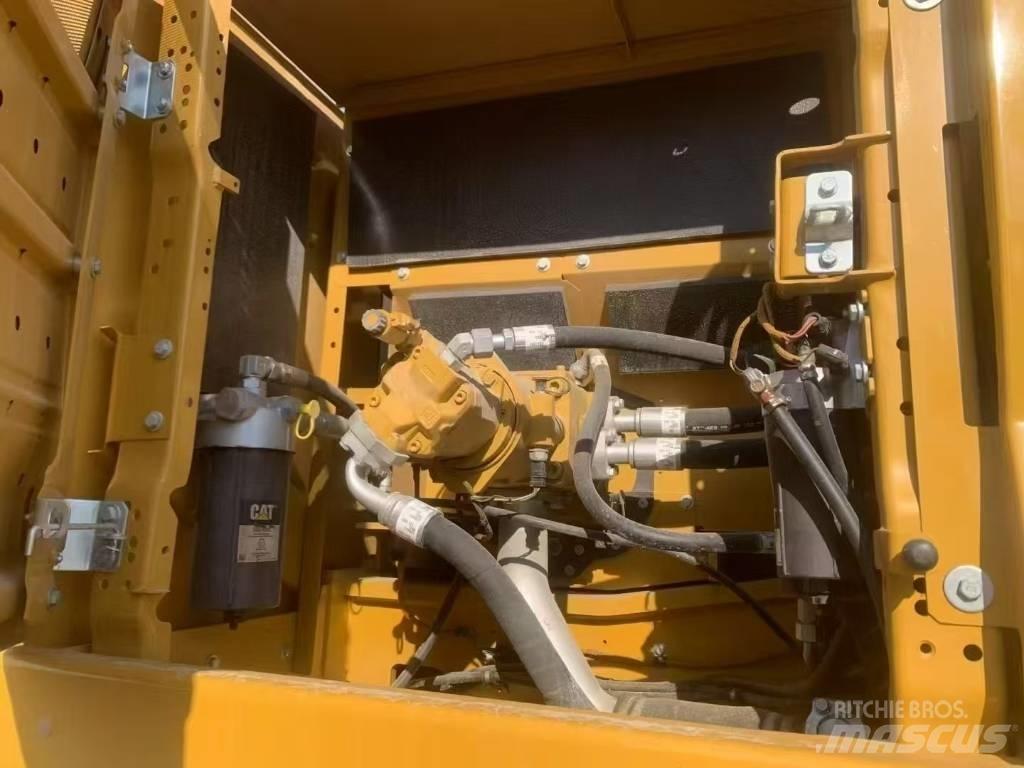 CAT 345GC Paletli ekskavatörler