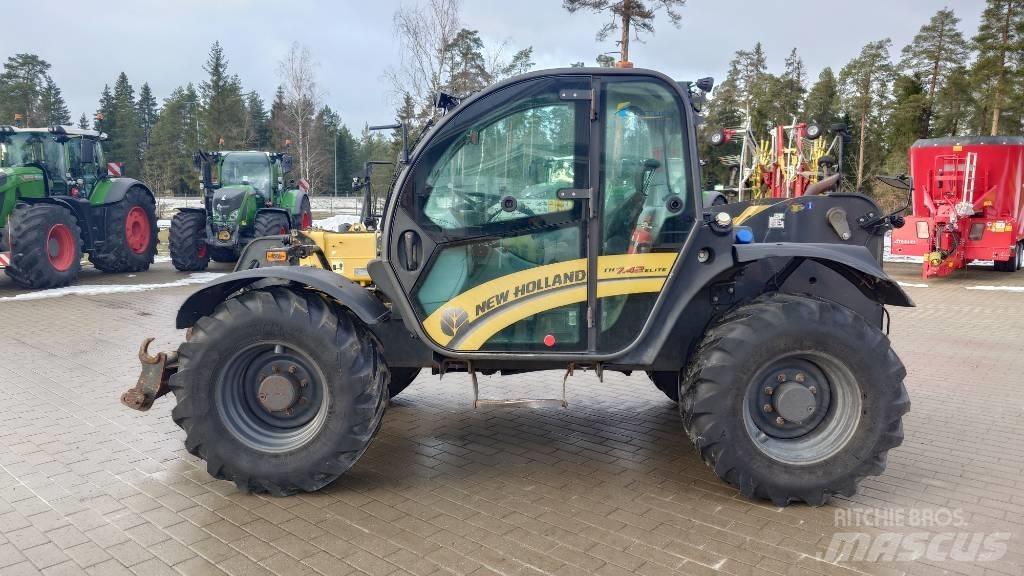 New Holland TH 7.42 Teleskopik yükleyiciler