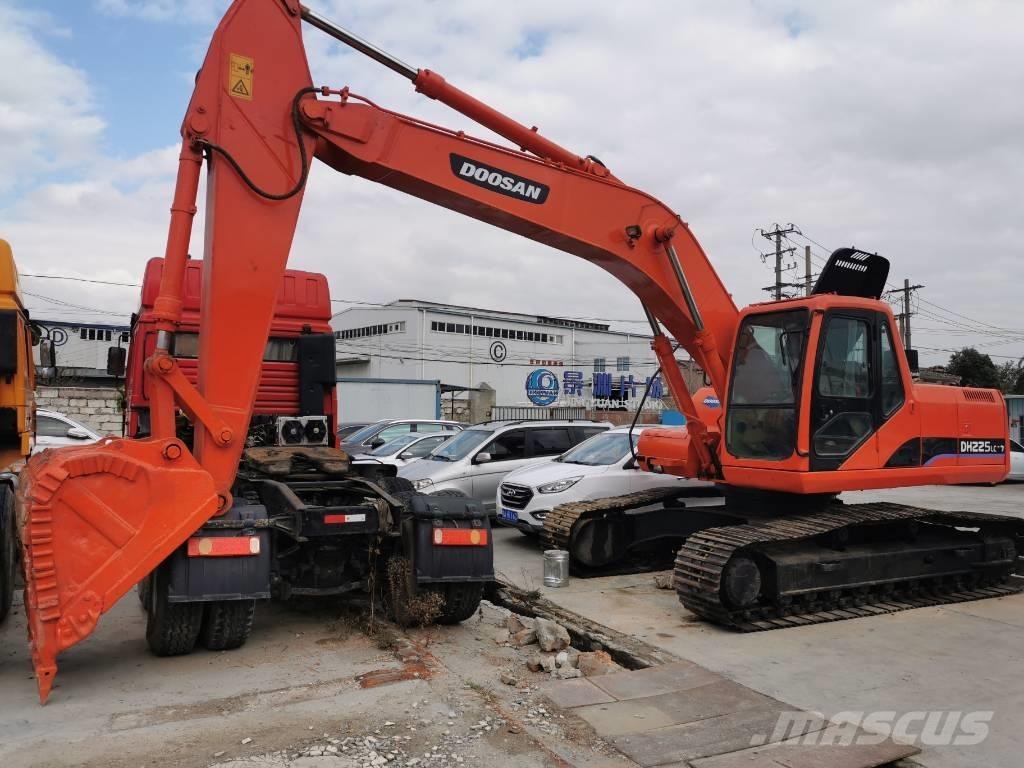 Doosan DH225LC-7 Paletli ekskavatörler