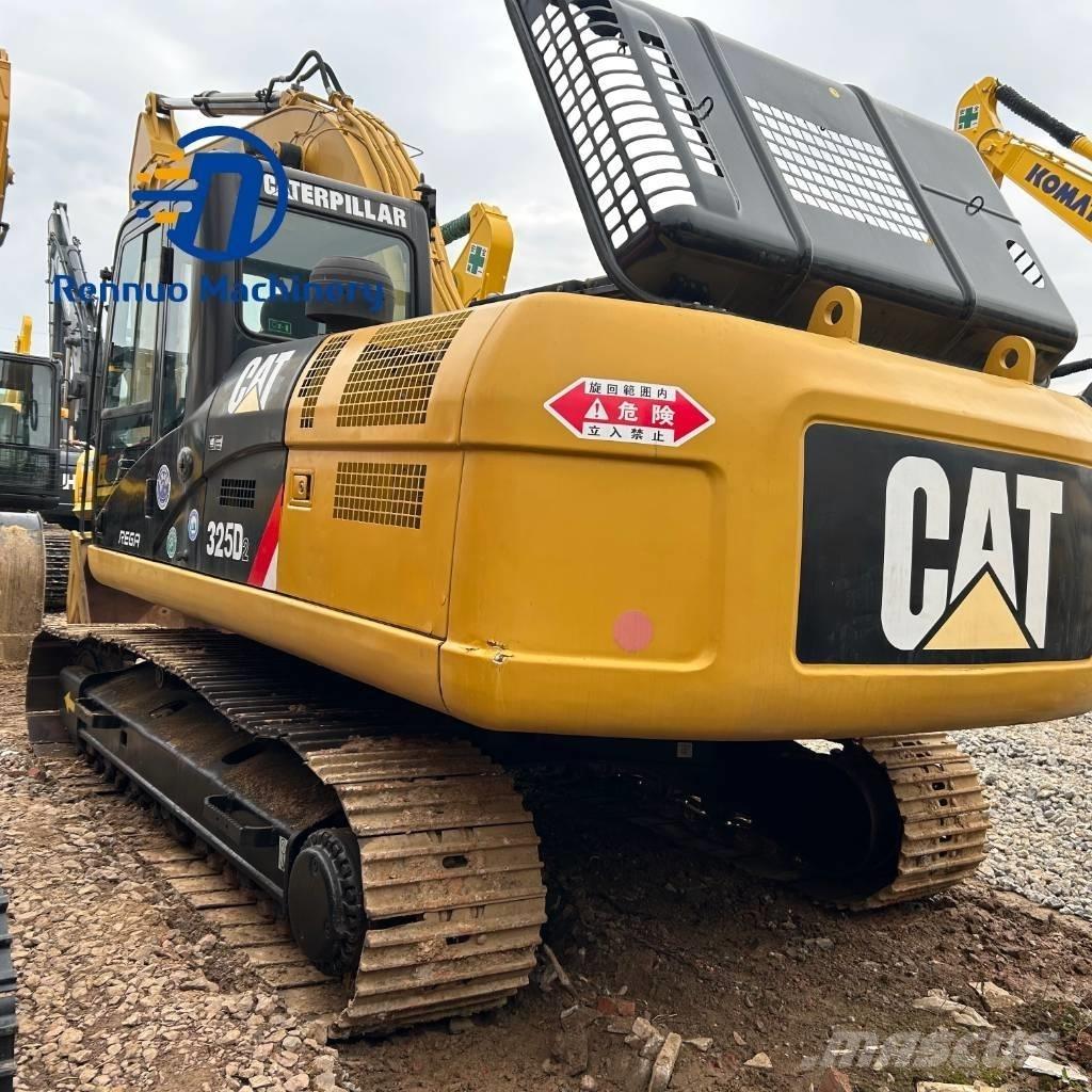CAT 325D2 Paletli ekskavatörler