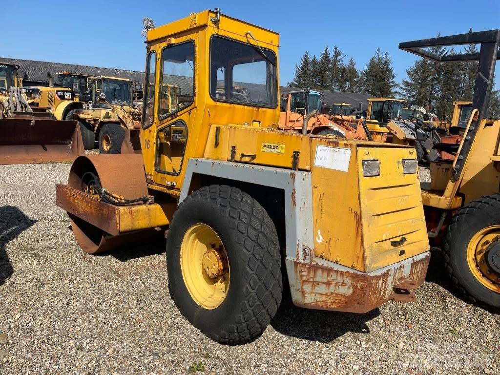 Bomag BW172 Tek tamburlu silindirler