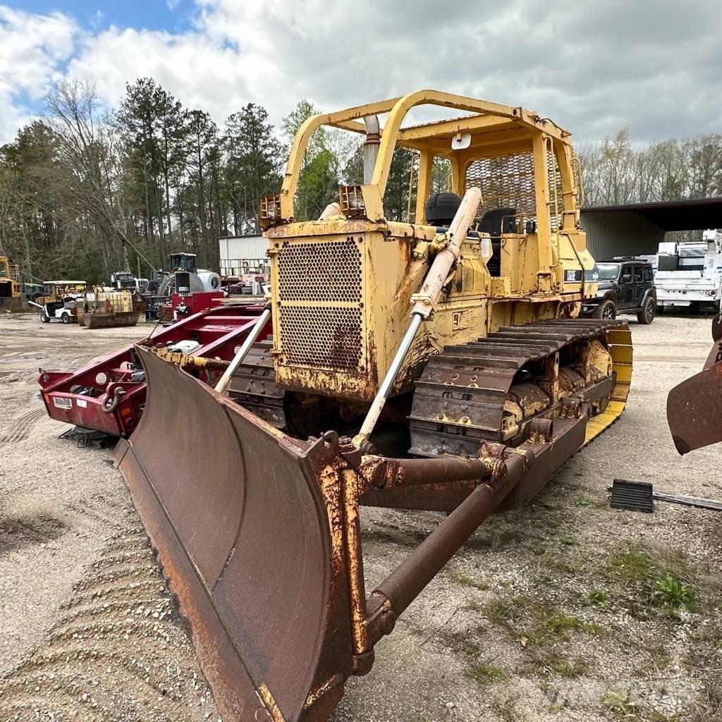 Komatsu D 68 E-1 Paletli dozerler