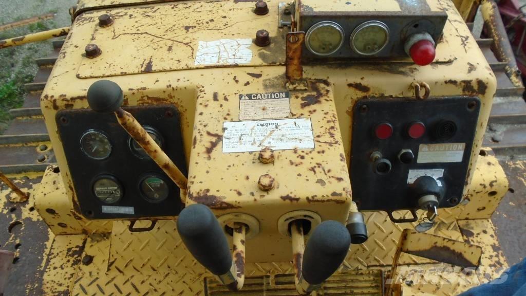Komatsu D 68 E-1 Paletli dozerler