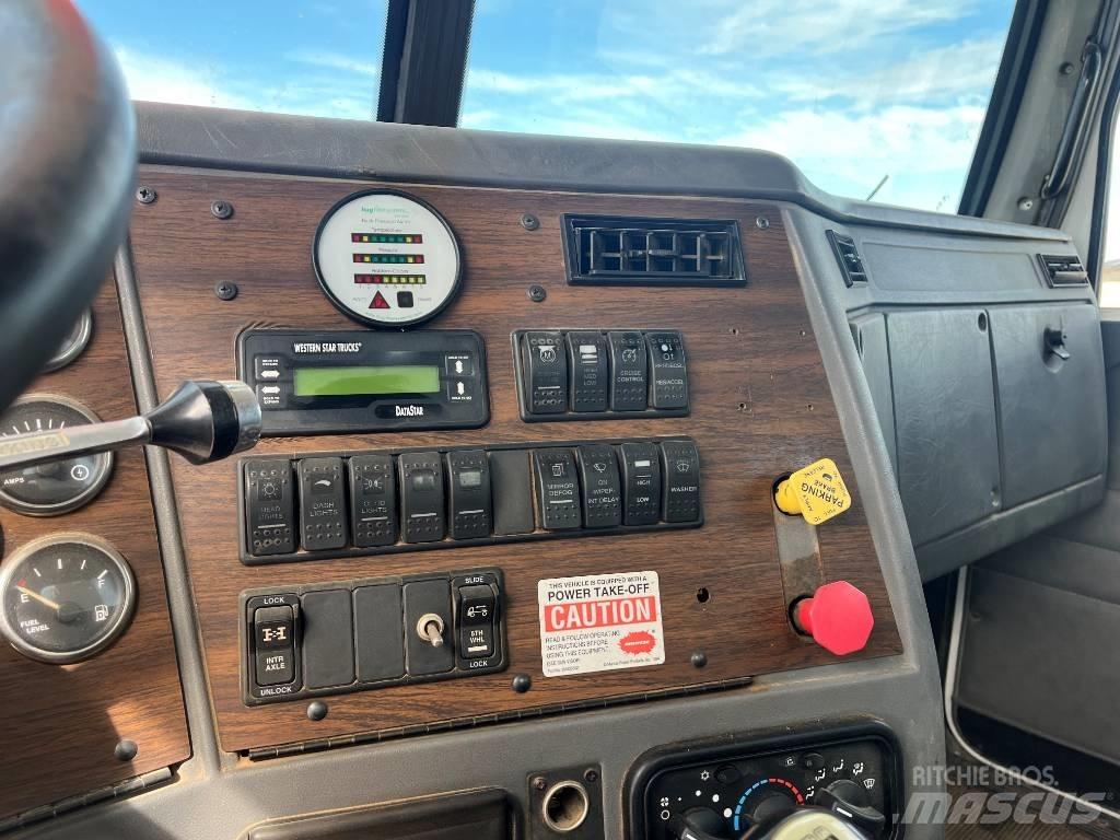 Western Star 4900 Paletli vinçler