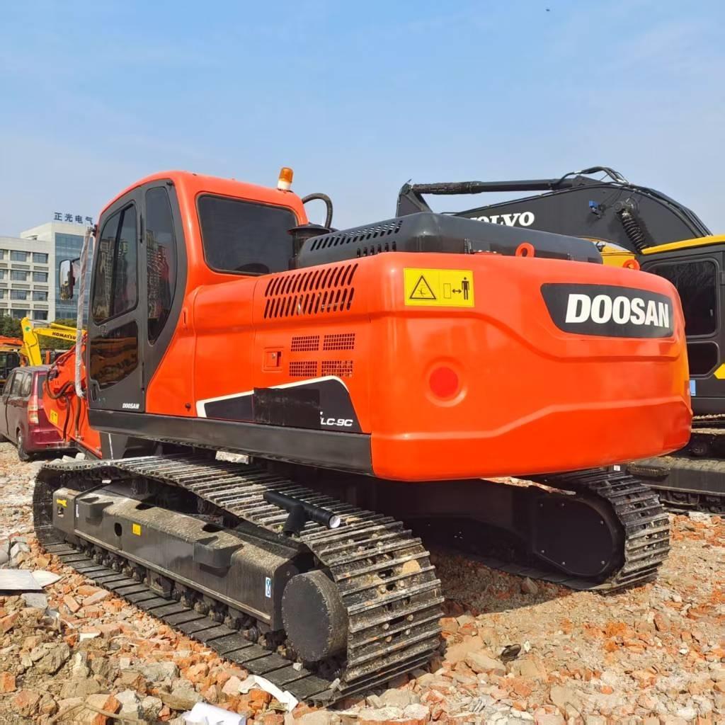 Doosan DX225LC-9C Paletli ekskavatörler
