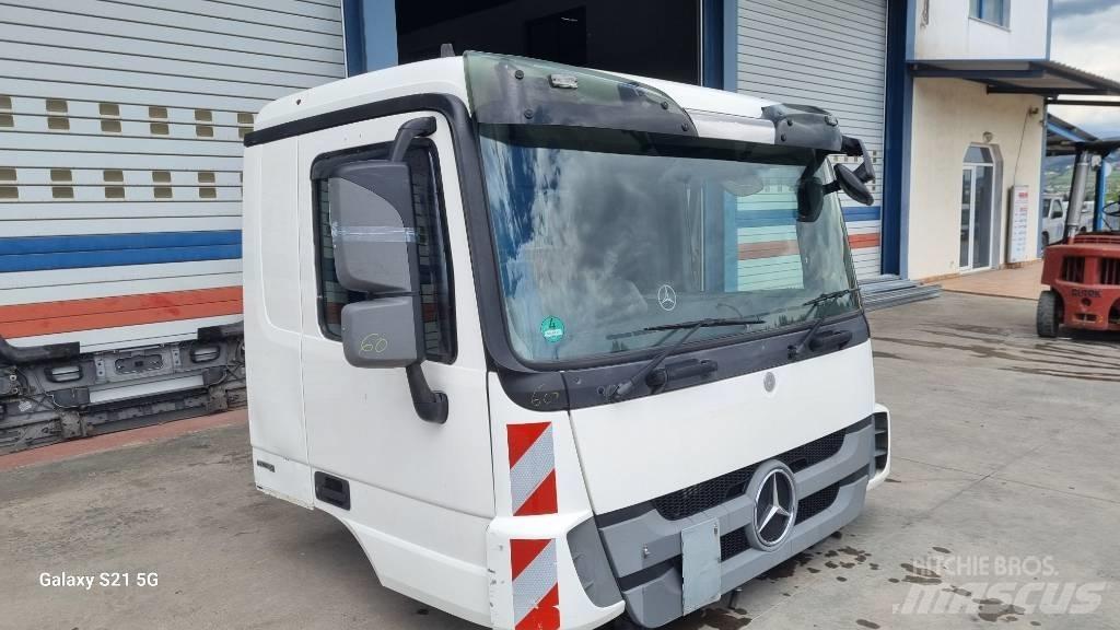 Mercedes-Benz CABIN Kabinler