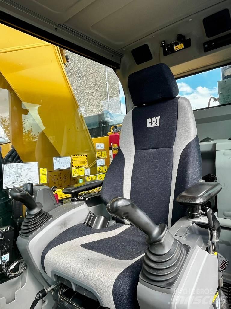 CAT 325 Paletli ekskavatörler