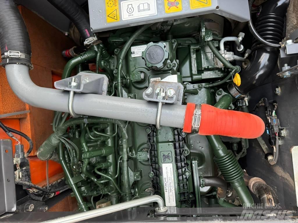 Hitachi ZX 130-7 Paletli ekskavatörler