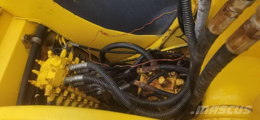Komatsu PC 60-7 Paletli ekskavatörler