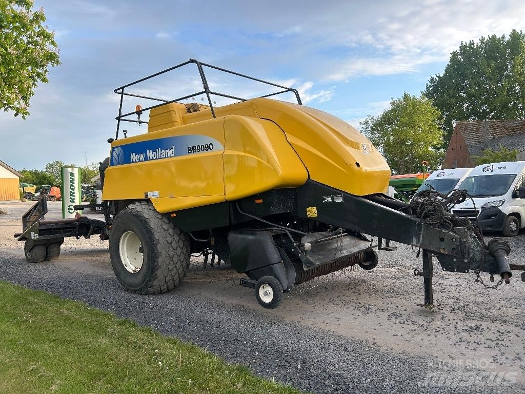 New Holland BB 9090 Küp balya makinalari