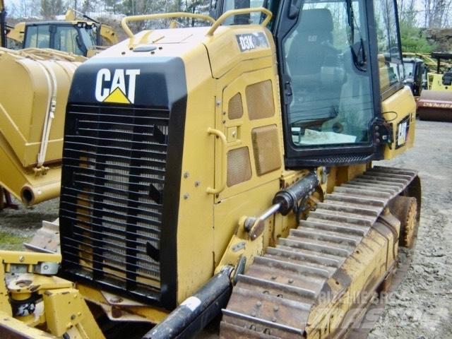 CAT D 3 K 2 XL Paletli dozerler