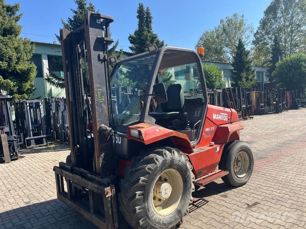 Manitou MC 30 V-4173 Arazi tipi forklift