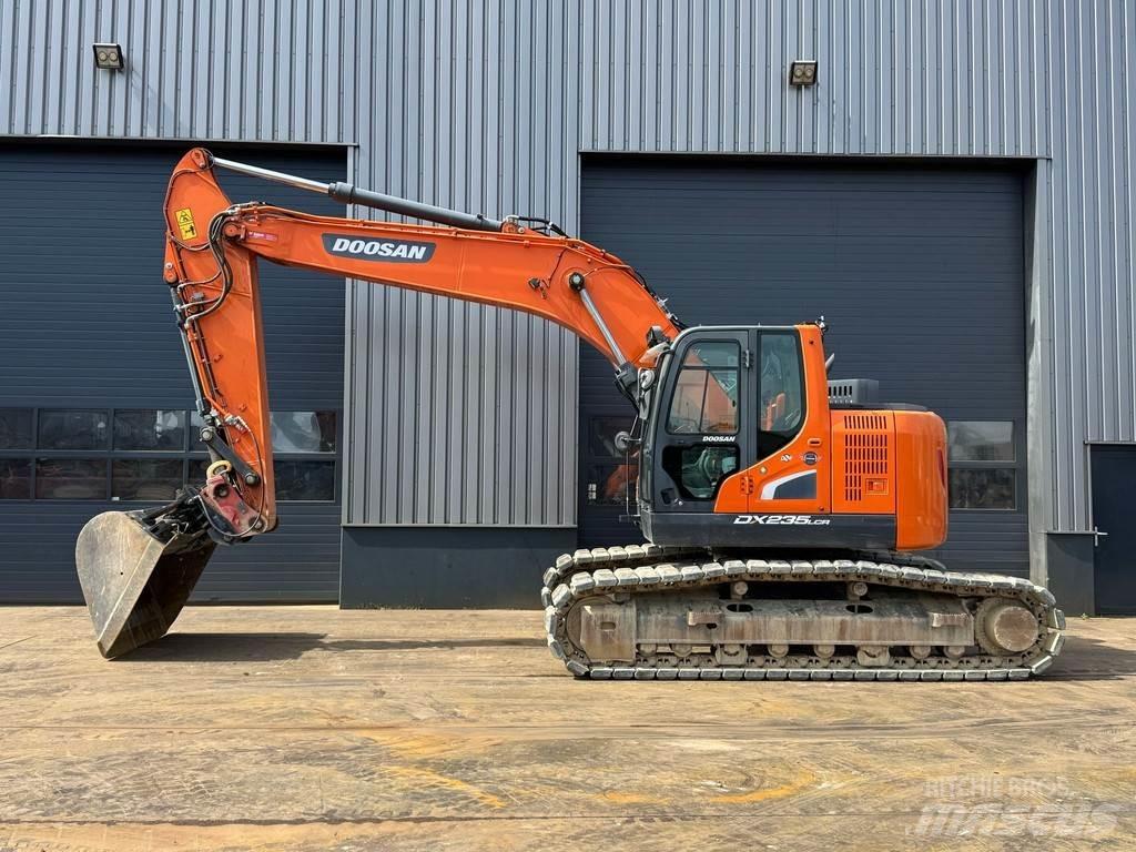 Doosan DX235LCR-5 Paletli ekskavatörler