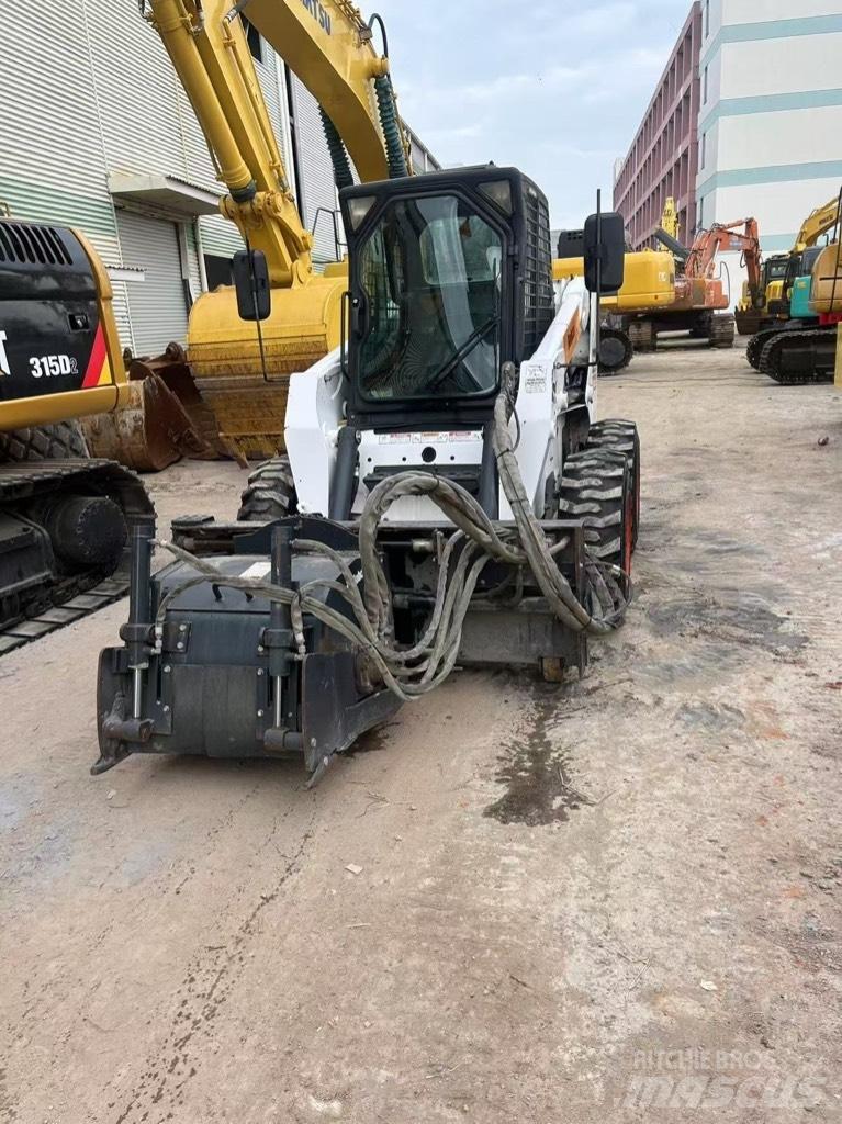 Bobcat S 220 Skid steer loderler