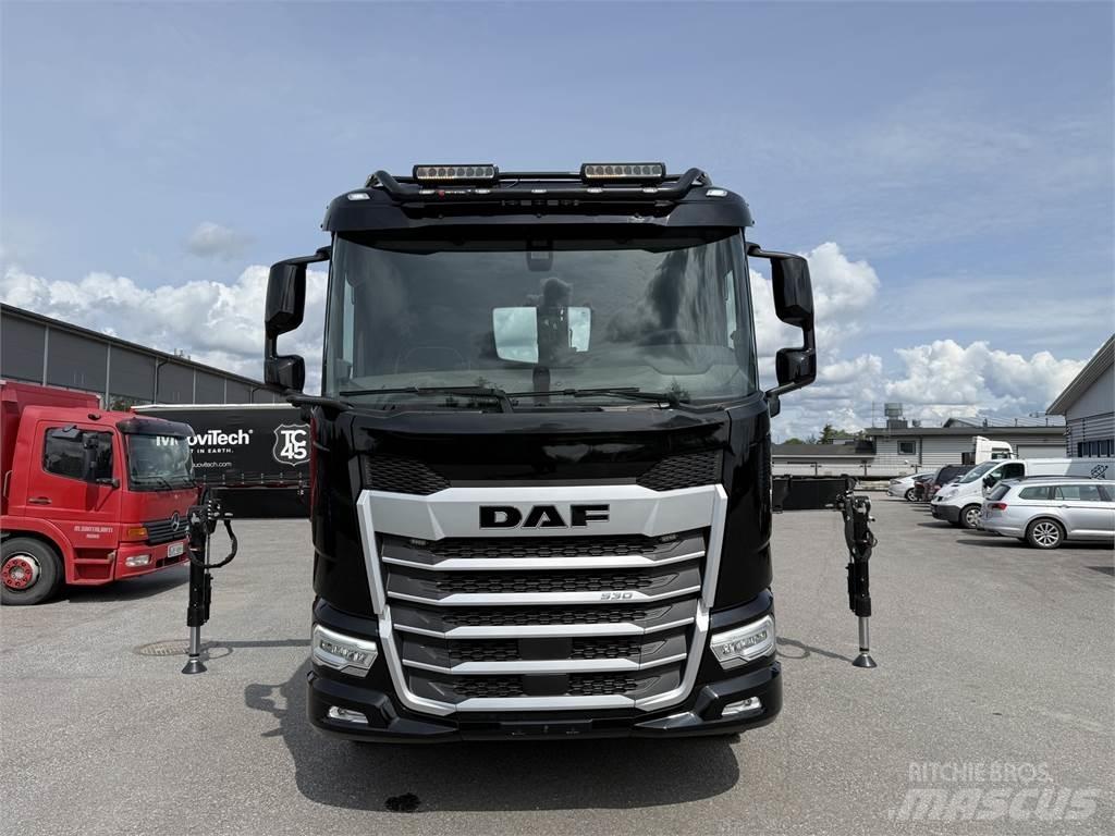DAF XF 530 FAW 8X4 Araç üzeri vinçler