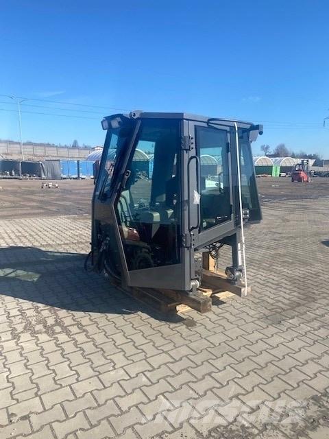 CASE D 1650 NEW CAB Kabin