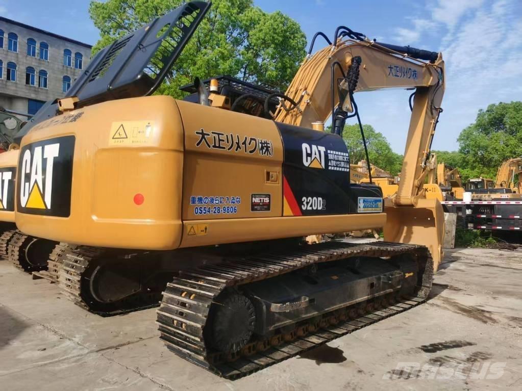 CAT 320d2 Paletli ekskavatörler