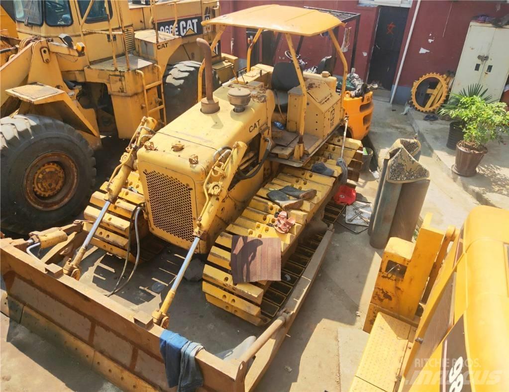 CAT D 4 E Paletli dozerler