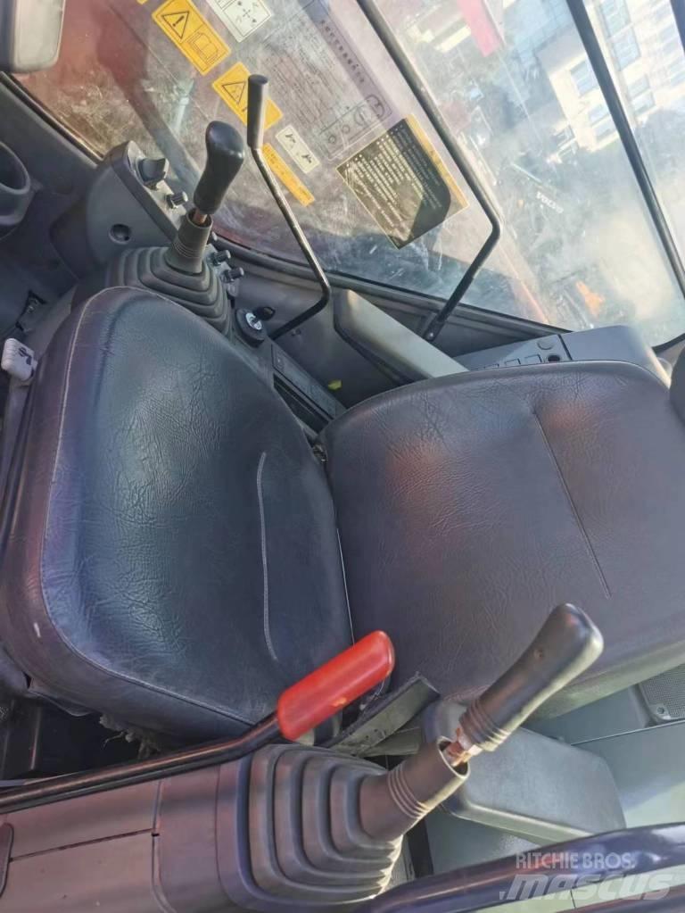 Hitachi ZX 65 Mini ekskavatörler, 7 tona dek