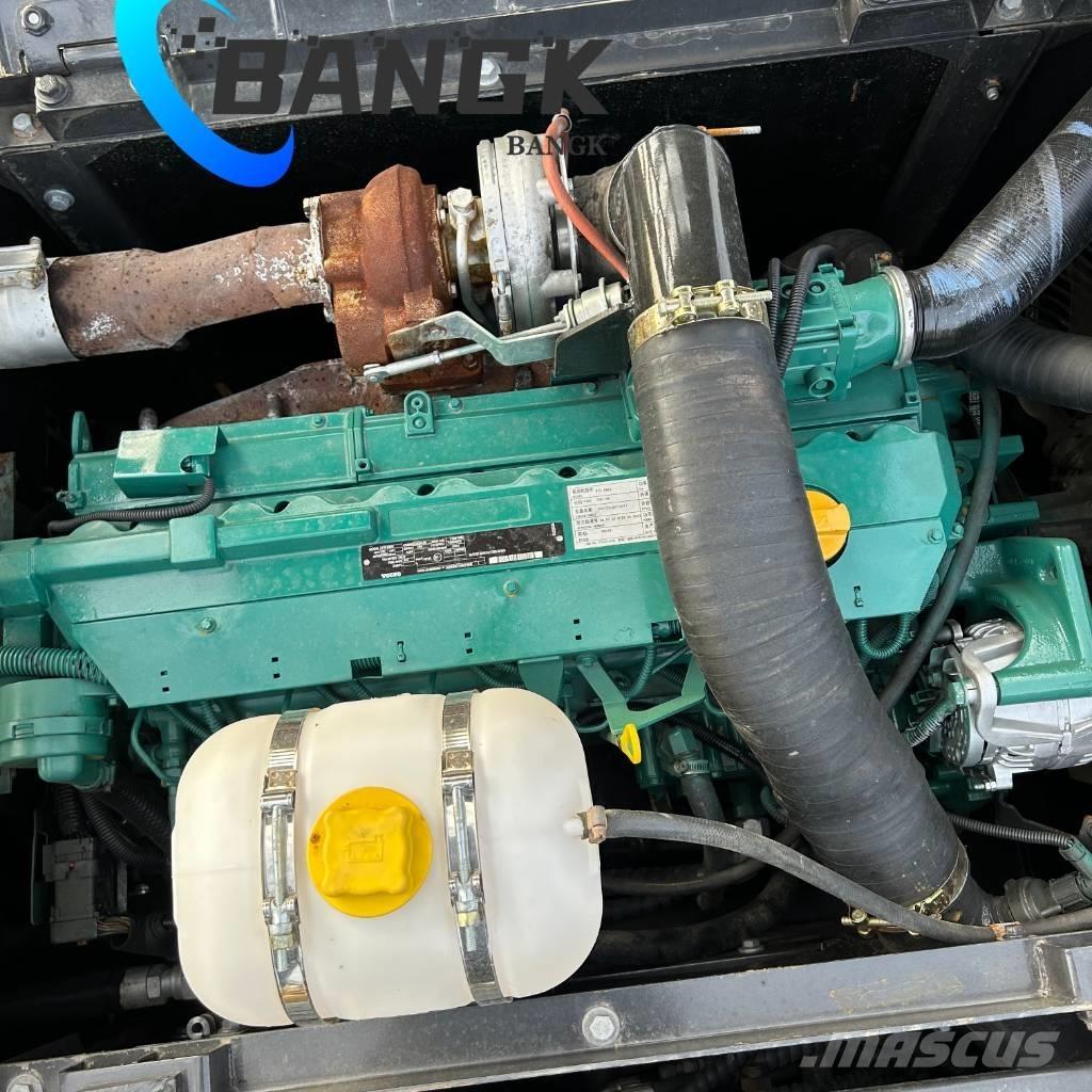 Volvo EC 240 Paletli ekskavatörler