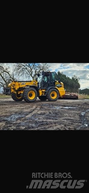 JCB TM 320 S Tarimsal teleskopik yükleyiciler