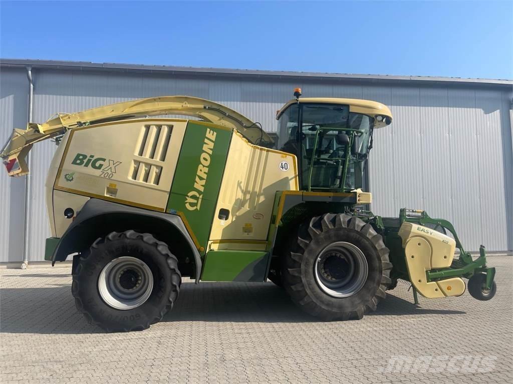 Krone Big X 700 Kendi yürür silaj makinalari