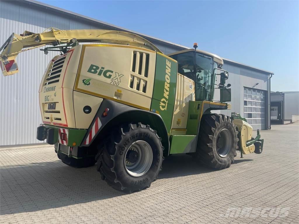 Krone Big X 700 Kendi yürür silaj makinalari