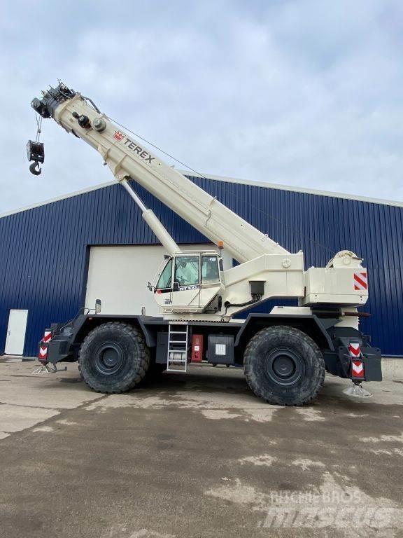 Terex RT 100 Arazi Tipi Vinçler (RT)
