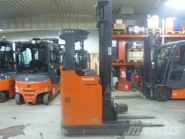 Toyota BT RR B2 Reach truck - depo içi istif araçları