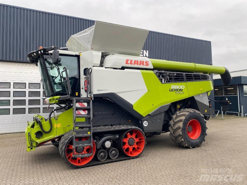 CLAAS Lexion 8800 TT Biçerdöverler