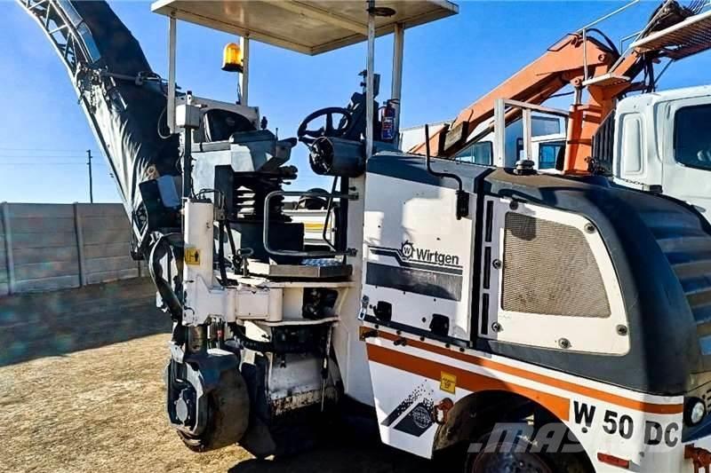 Wirtgen W50D Diger kamyonlar