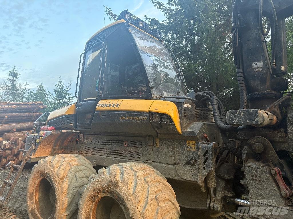 Ponsse Buffalo 8W Tomruk yükleyici traktörler