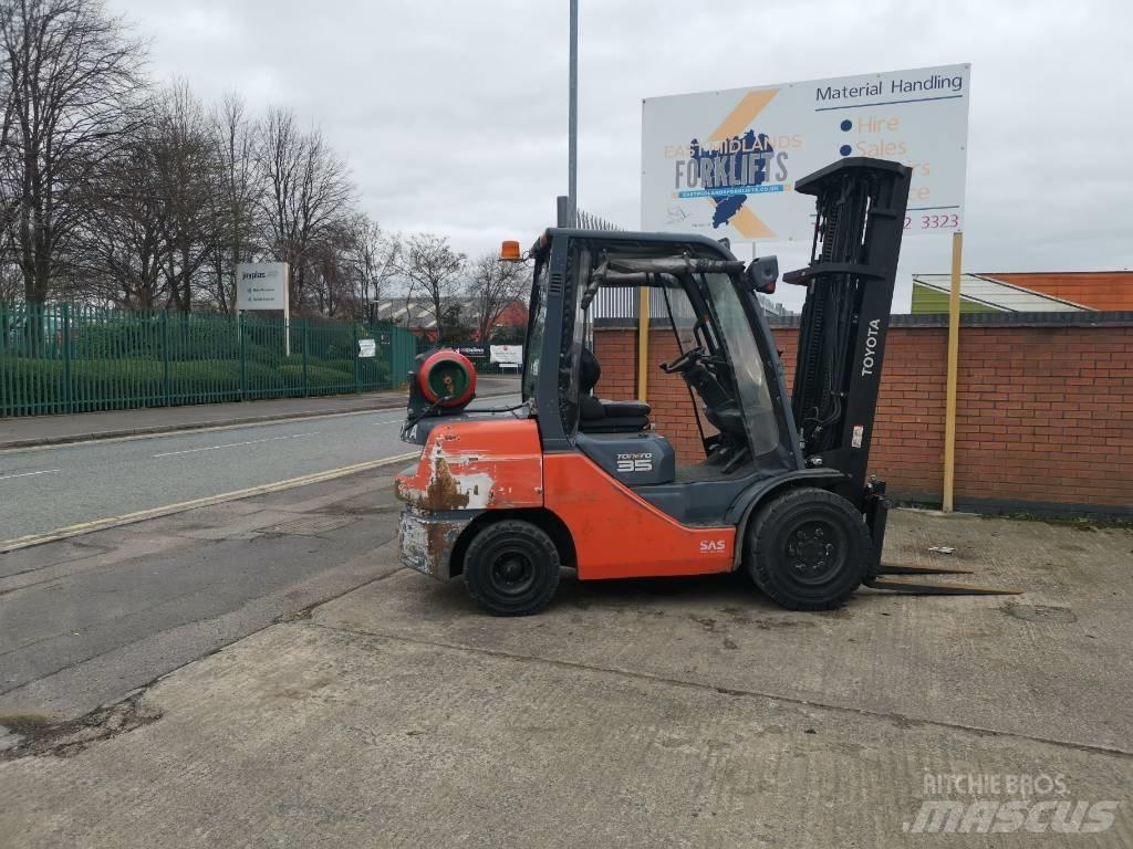 Toyota 02-8FGJF35 LPG'li forkliftler