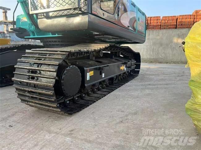 Kobelco SK 220 Paletli ekskavatörler