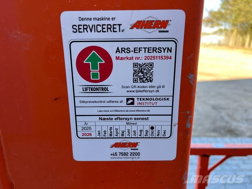 JLG 1230 ES Personel Platformları ve Cephe Asansörleri