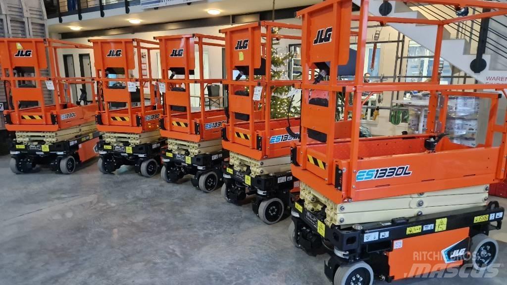 JLG ES 1330 L Makasli platformlar
