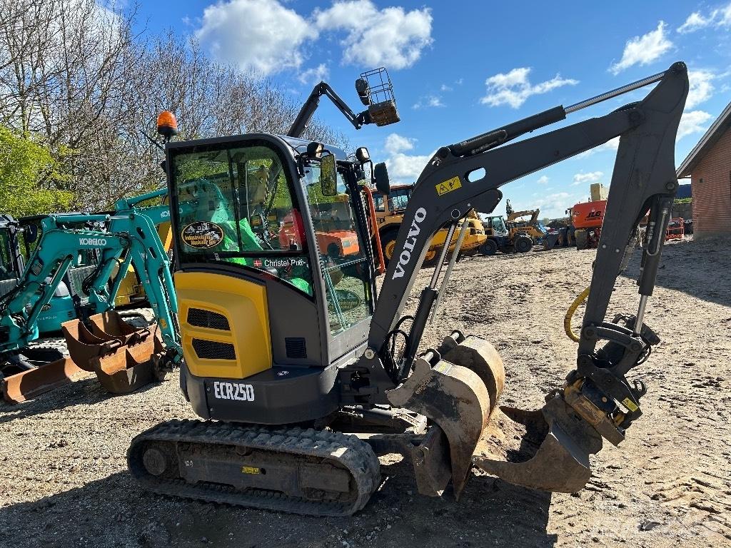Volvo ECR 25 D Mini ekskavatörler, 7 tona dek
