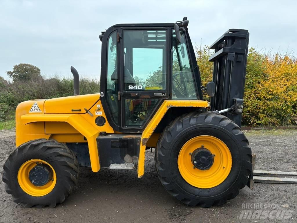 JCB 940 RT Arazi tipi forklift