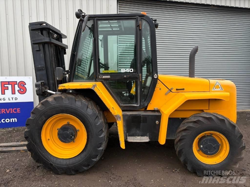 JCB 940 RT Arazi tipi forklift