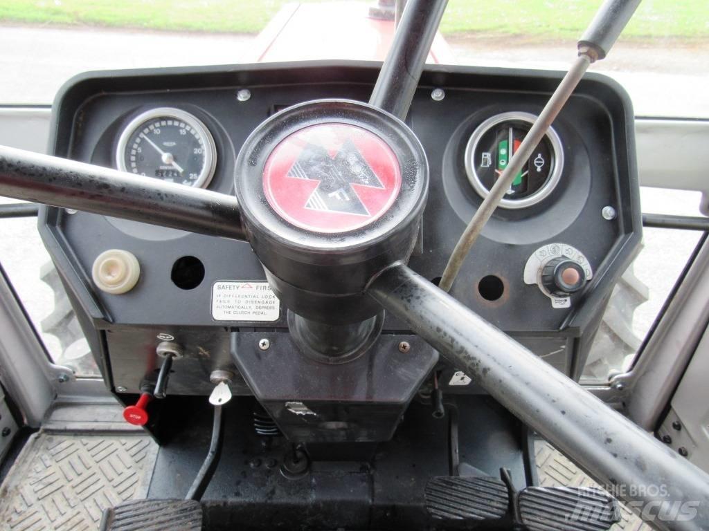 Massey Ferguson 690 Traktörler