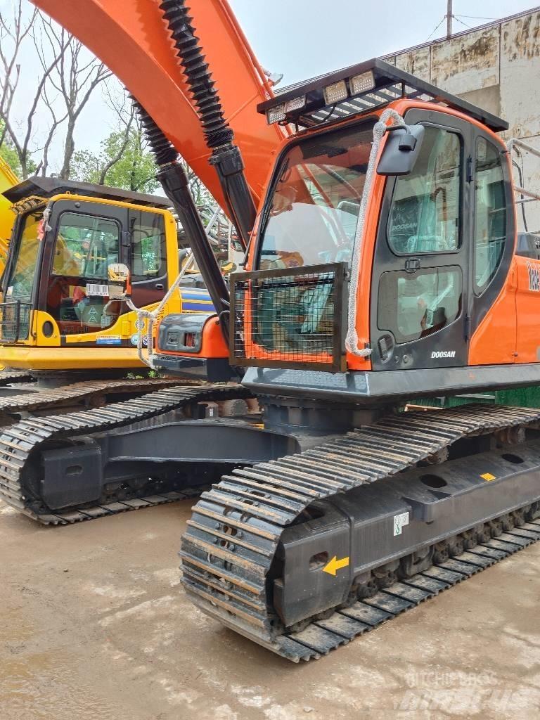 Doosan DX300 Paletli ekskavatörler