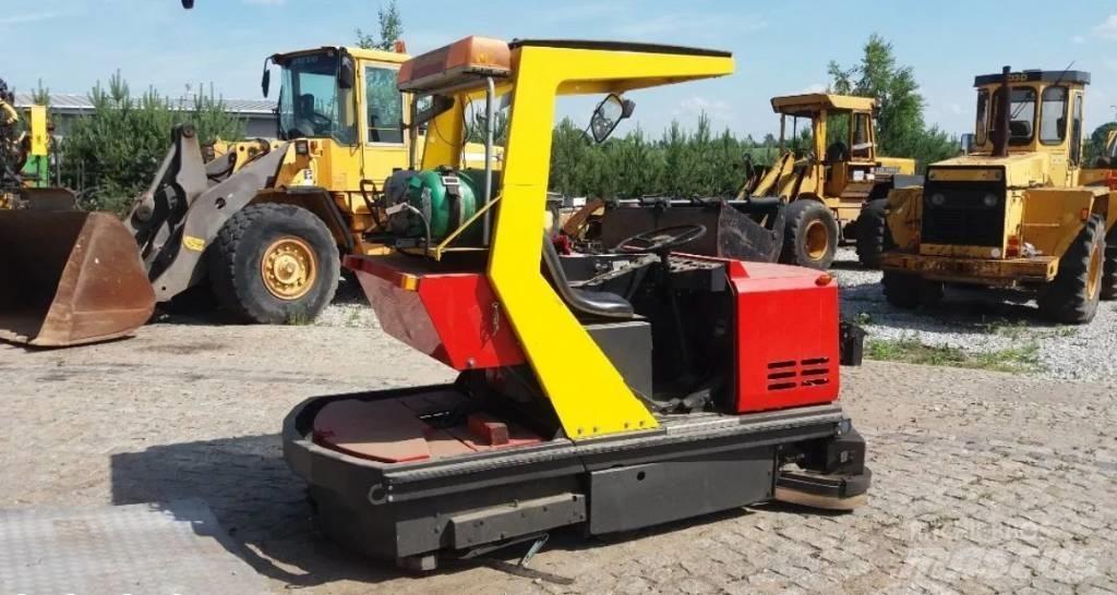 Tennant 528 Cadde süpürücüler