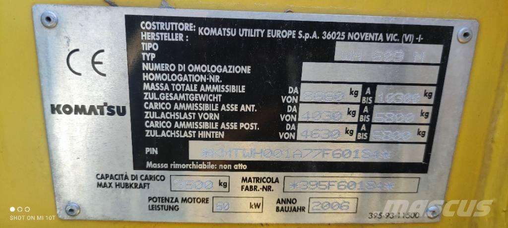 Komatsu WH 609 Teleskopik yükleyiciler