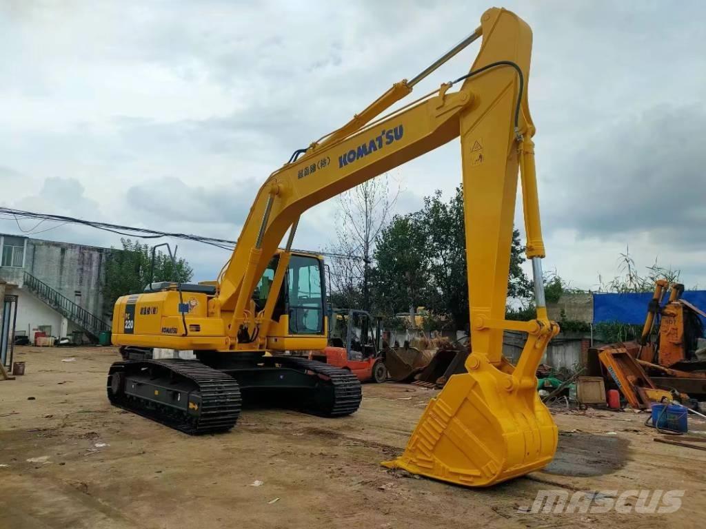 Komatsu PC 220 Paletli ekskavatörler