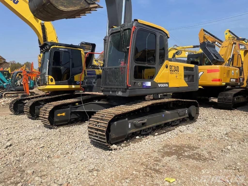 Volvo ec240 Uzun bomlu ekskavatörler