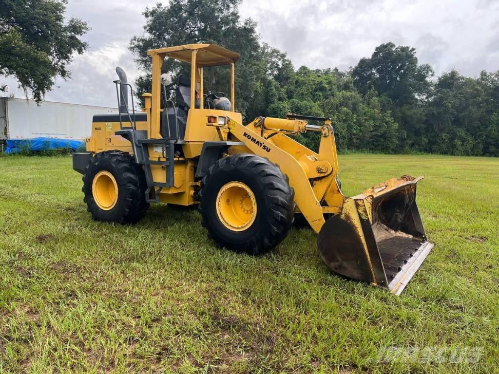Komatsu WA 250-3L Tekerlekli yükleyiciler