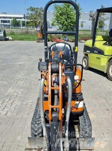 Hitachi ZX 10 U-6 Mini ekskavatörler, 7 tona dek