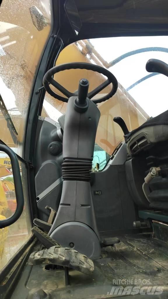 Hyundai 210W-9 Lastik tekerli ekskavatörler