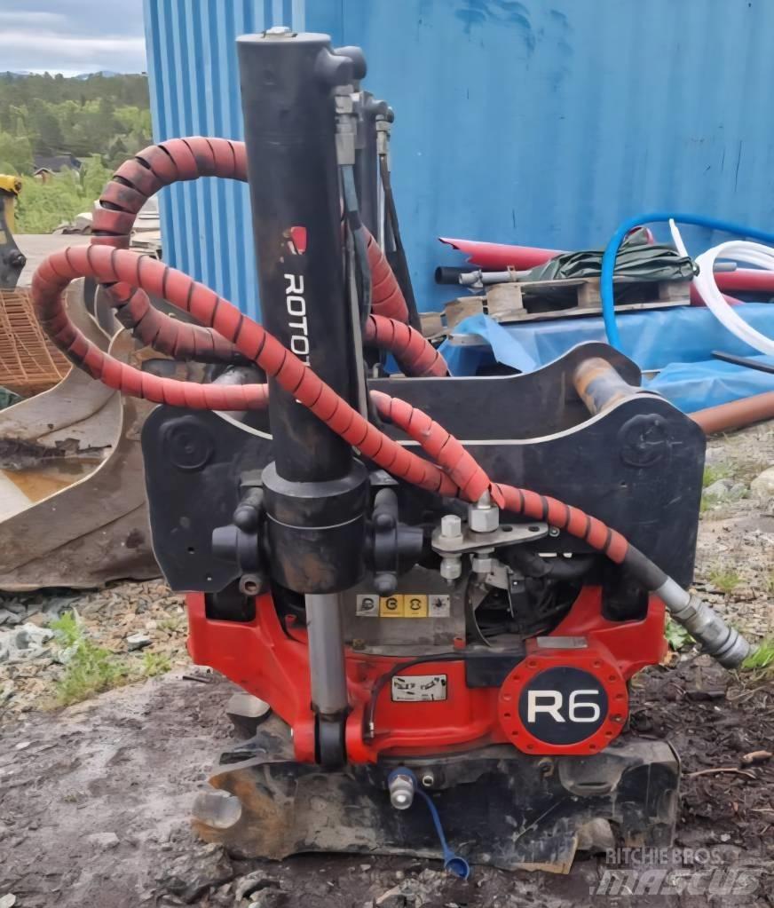 Komatsu PC 210 LC Paletli ekskavatörler